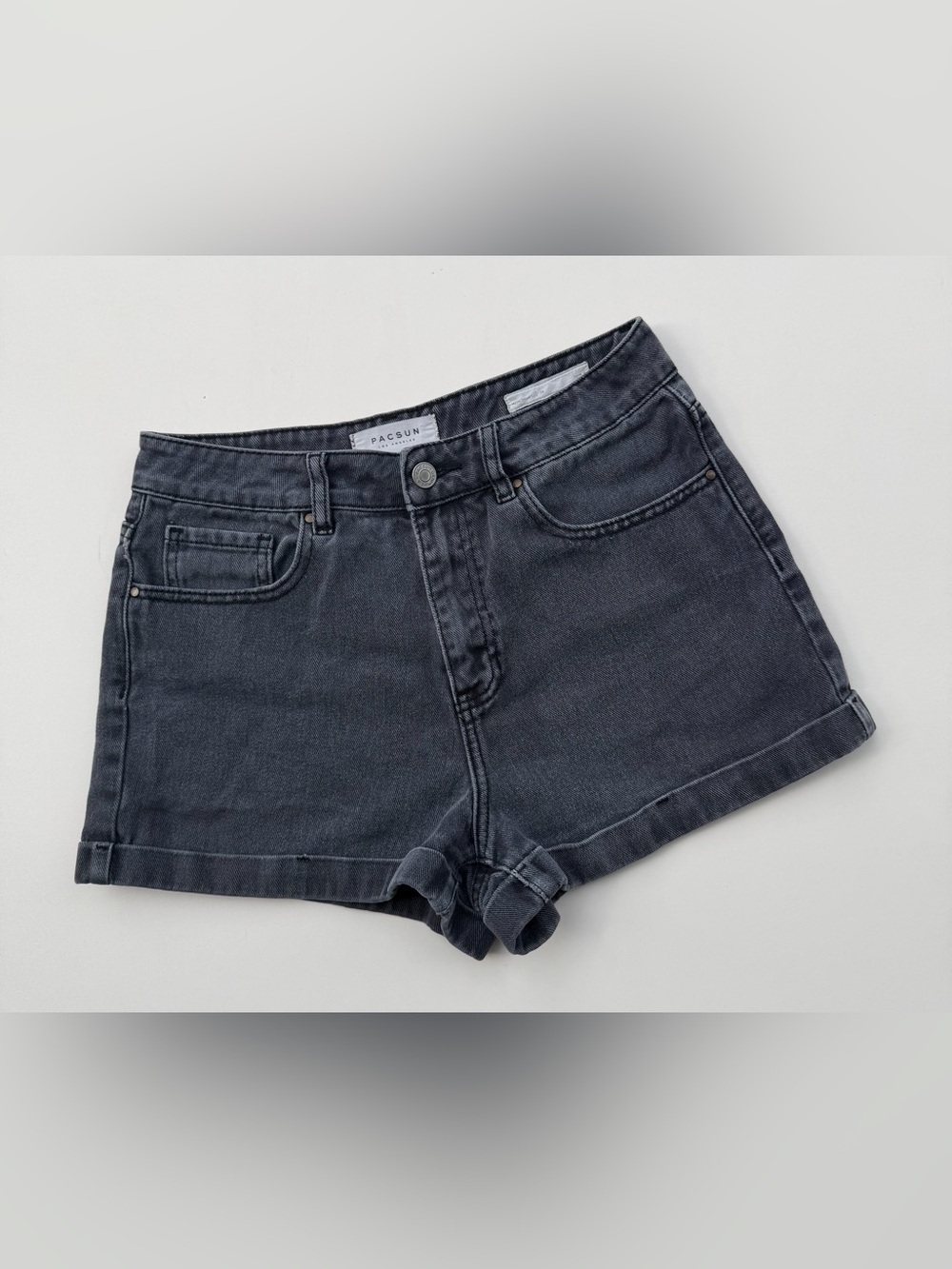 Pacsun Charcoal Gray High Rise Jean Mom Shorts 26 Baddie Washed Faded Black EUC - Picture 11 of 11
